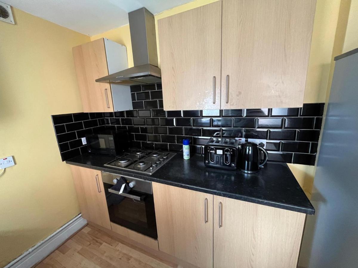 Arthurs Hill Newcastle, Free Parking Fully Equipped Kitchen 4 Bedrooms, Near City Centre Exterior foto
